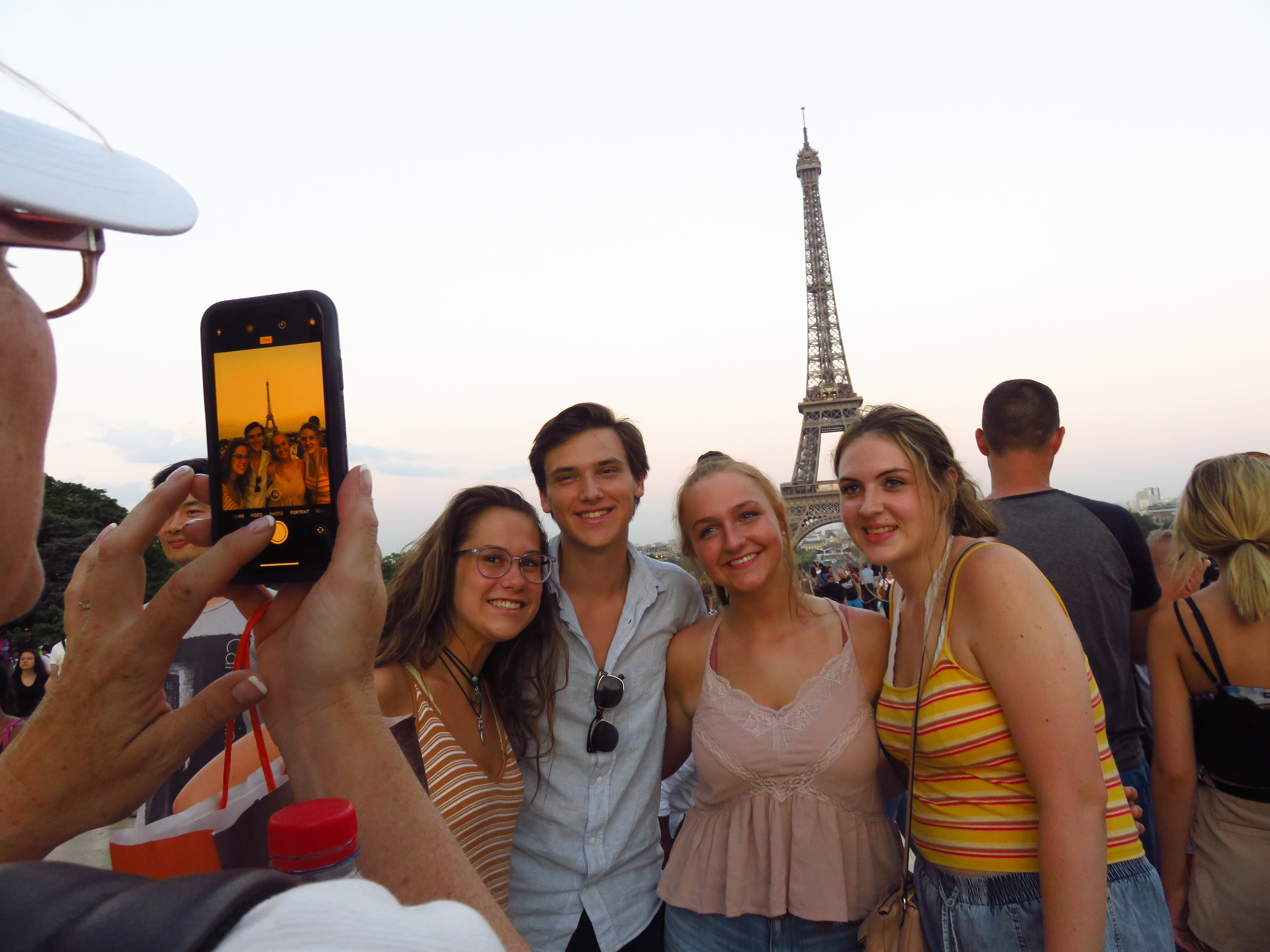 Students in front of the Eiffel Tower