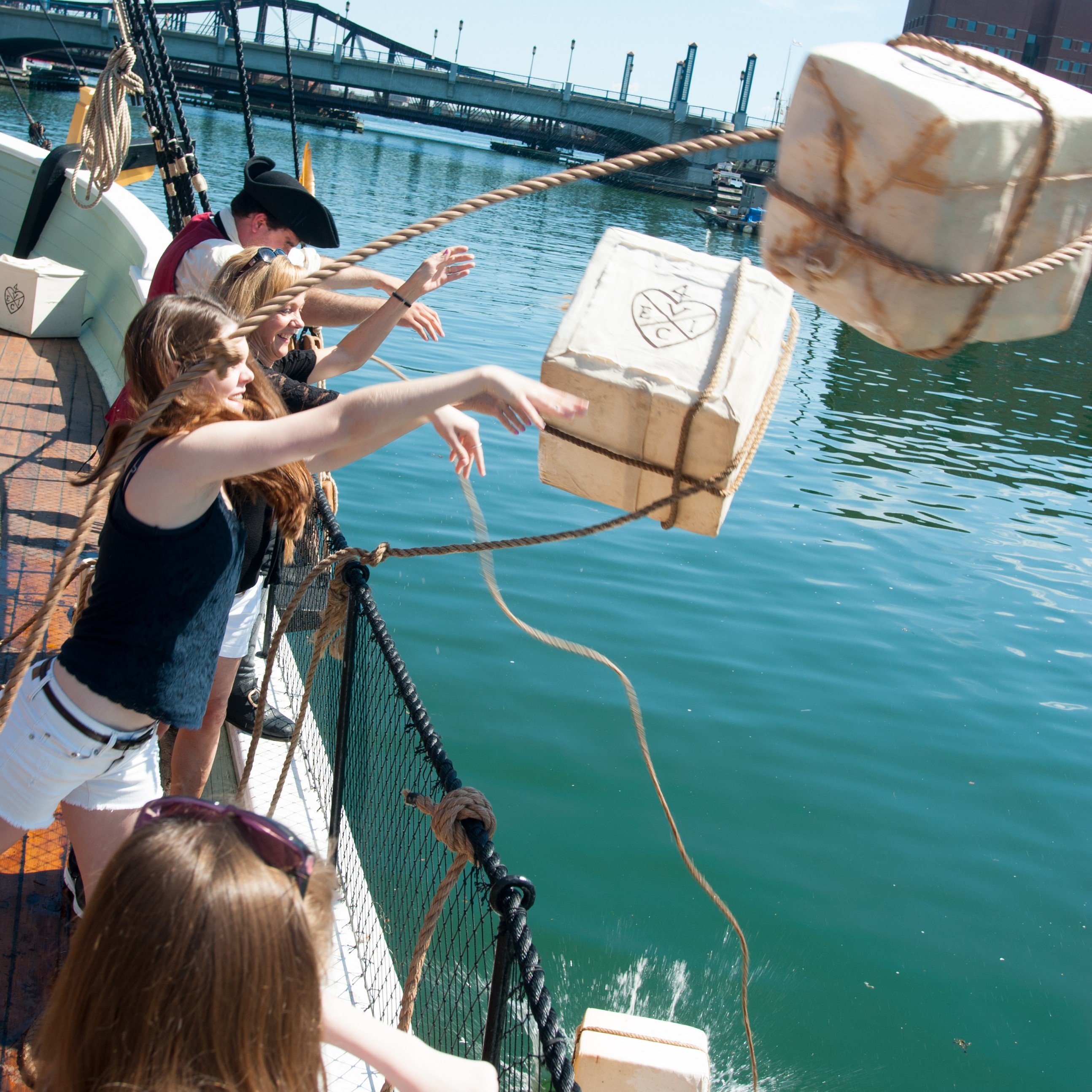 JSED_USA_Boston_Tea Party and Ships_Youth